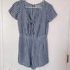Women’s Hollister Pinstripe Romper Size Small